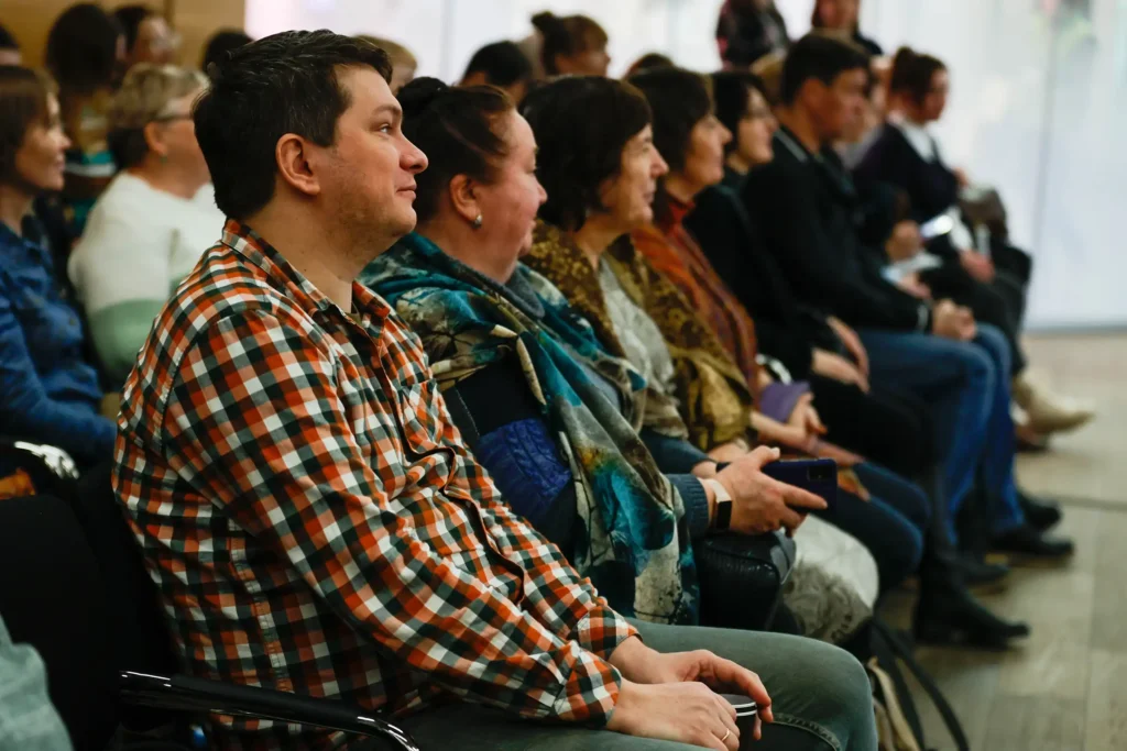 От коллекций к городской устойчивости: в «Зарядье» обсудят будущее ботанических садов и городского озеленения